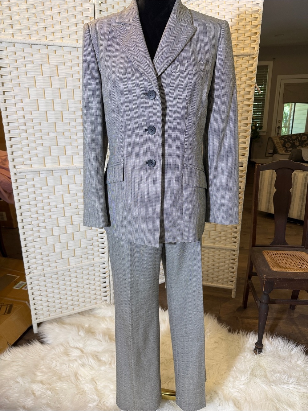 Kasper Gray Women's Two-Piece Blazer & Trouser Suit